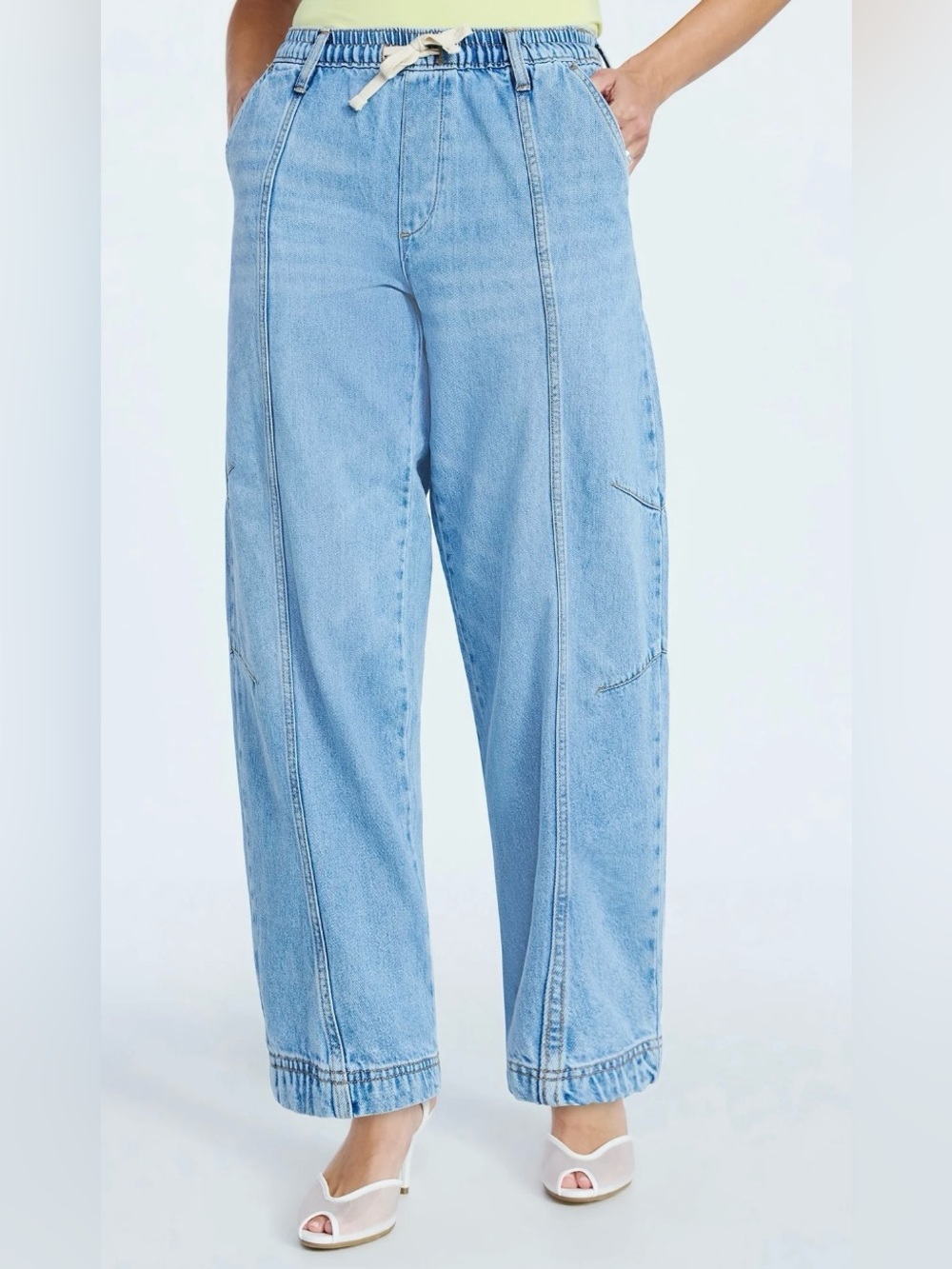 NWT Light Blue Wide-Leg Drawstring pull on Barrel jeans